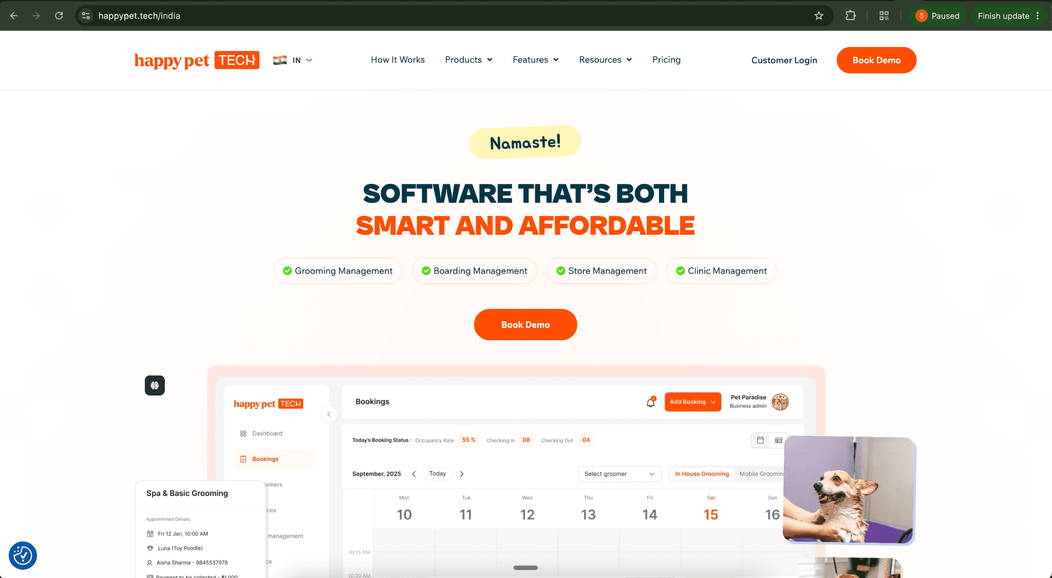HappyPet Tech public website with its software overview and bookings illustration.